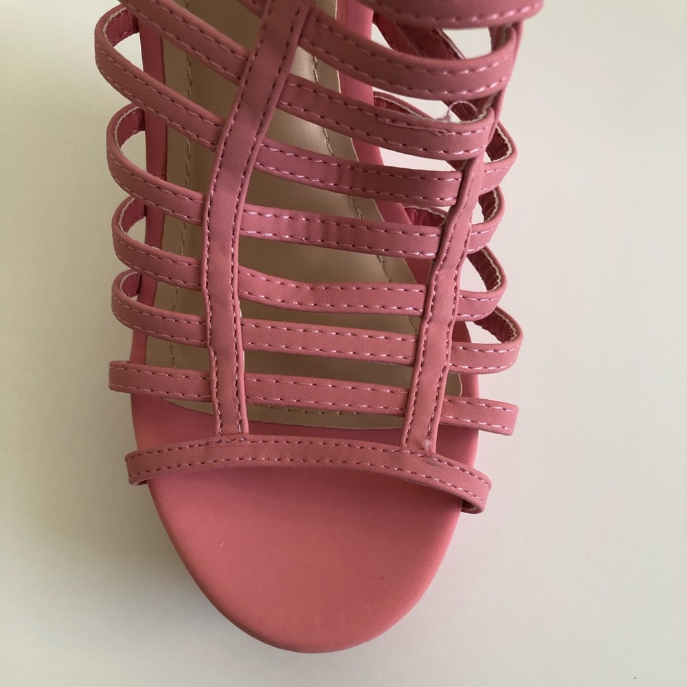 New Caged Pink Glam Bamboo Wedge - Picture 4 of 7